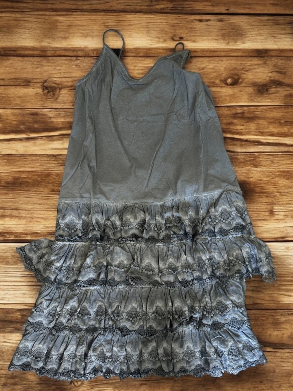 π A RARE BIRD β JULIETTE 3 β A RARE BIRD DISTRESSED RUFFLE SLIP DRESS 57 - Picture 4 of 4